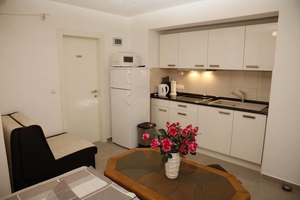 Apartments Simic Водице Екстер'єр фото