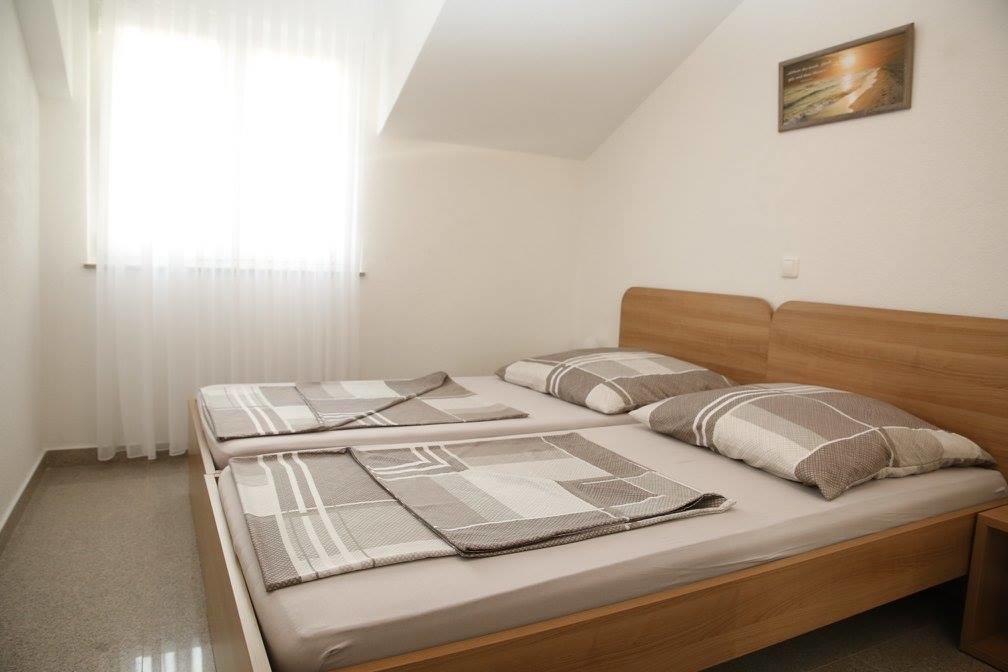 Apartments Simic Водице Екстер'єр фото