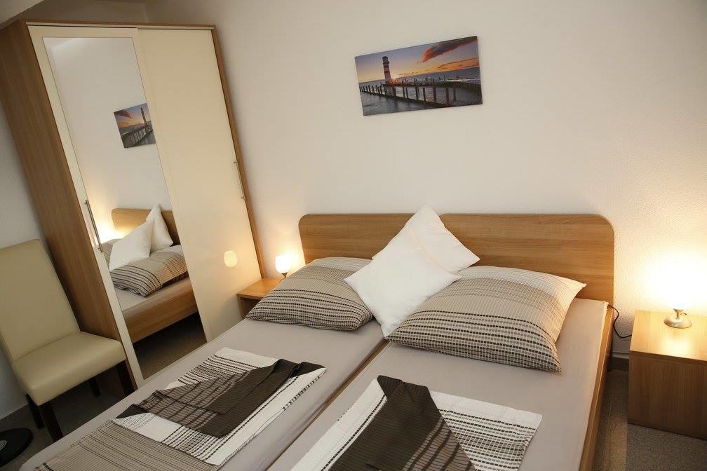Apartments Simic Водице Екстер'єр фото