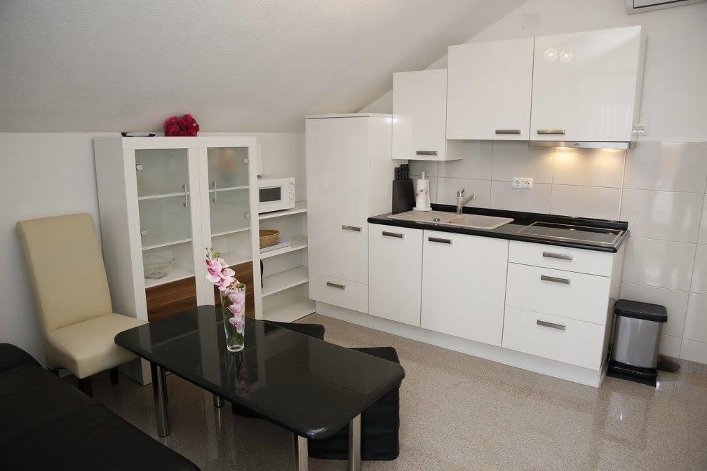 Apartments Simic Водице Екстер'єр фото